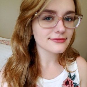 Meet your Posher, Rebecca